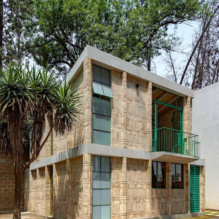 Casa F36: Vivienda residencial de ladrillo en San Pedro Cholula | Estudio Tecalli