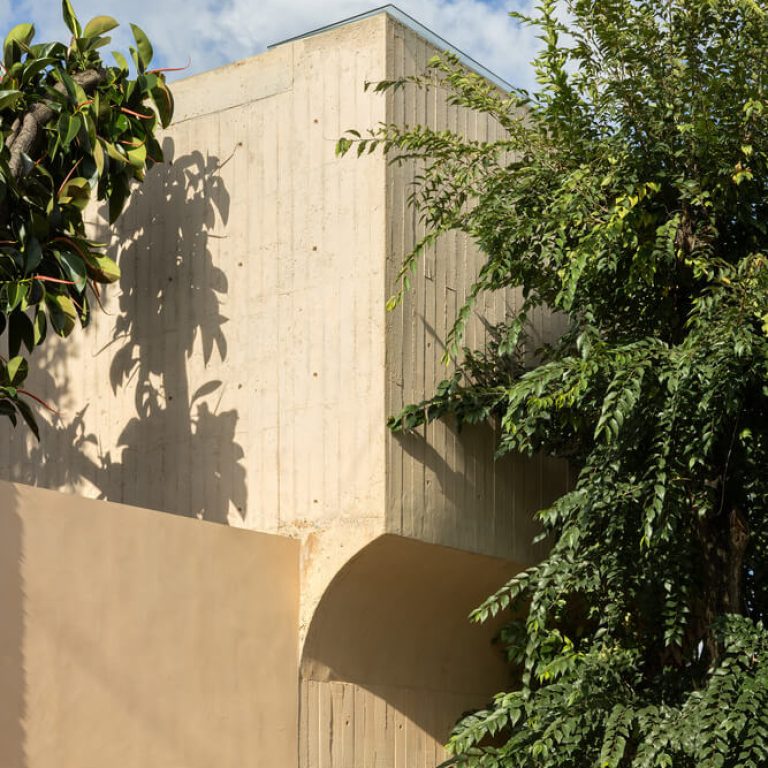 Casa Gardenias: Reconfiguración Arquitectónica en Naucalpan / Vrtical