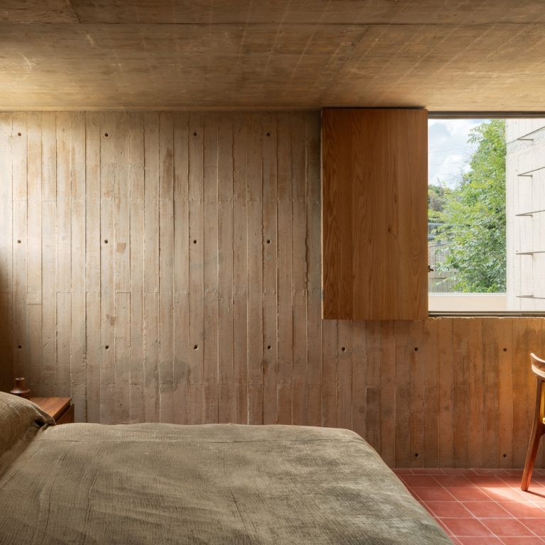 Casa Gardenias: Reconfiguración Arquitectónica en Naucalpan / Vrtical