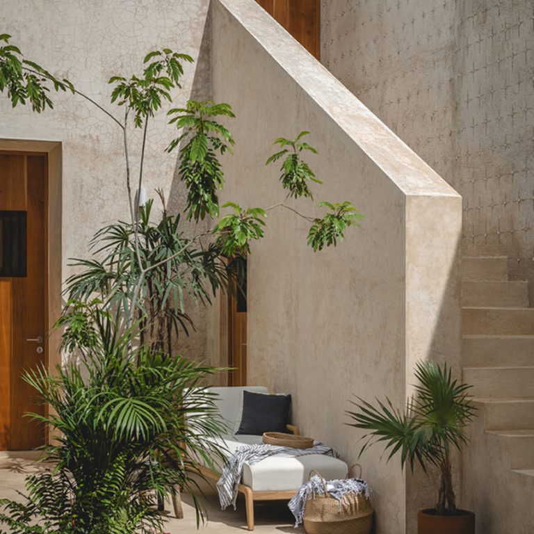 Casa Goliana Mérida: Restauración y Diseño Tropical por Workshop