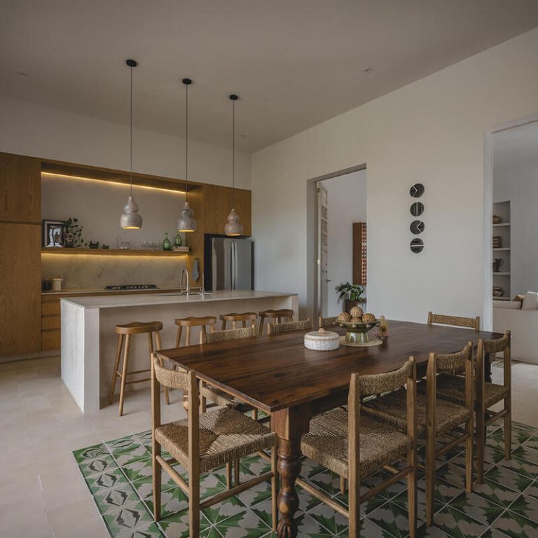 Casa Goliana Mérida: Restauración y Diseño Tropical por Workshop