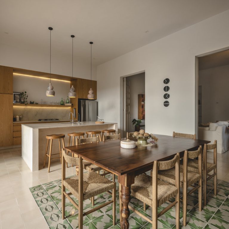Casa Goliana Mérida: Restauración y Diseño Tropical por Workshop