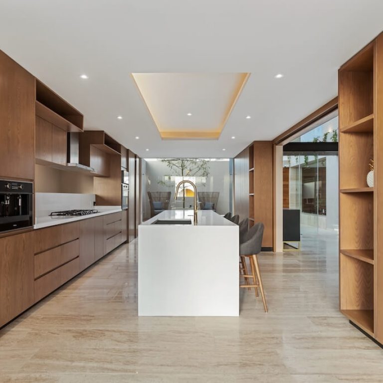 Casa Granito 53: Residencia contemporánea en Zibatá por Grupo Hersa