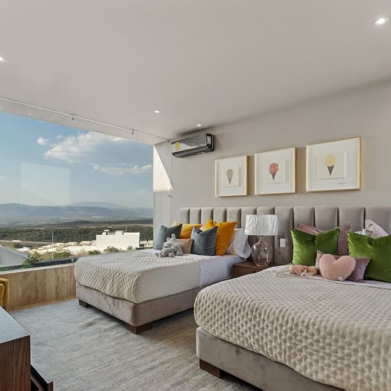 Casa Granito 53: Residencia contemporánea en Zibatá por Grupo Hersa