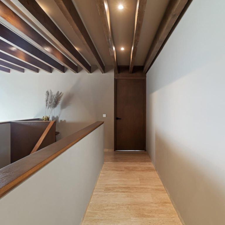 Casa Granito 53: Residencia contemporánea en Zibatá por Grupo Hersa