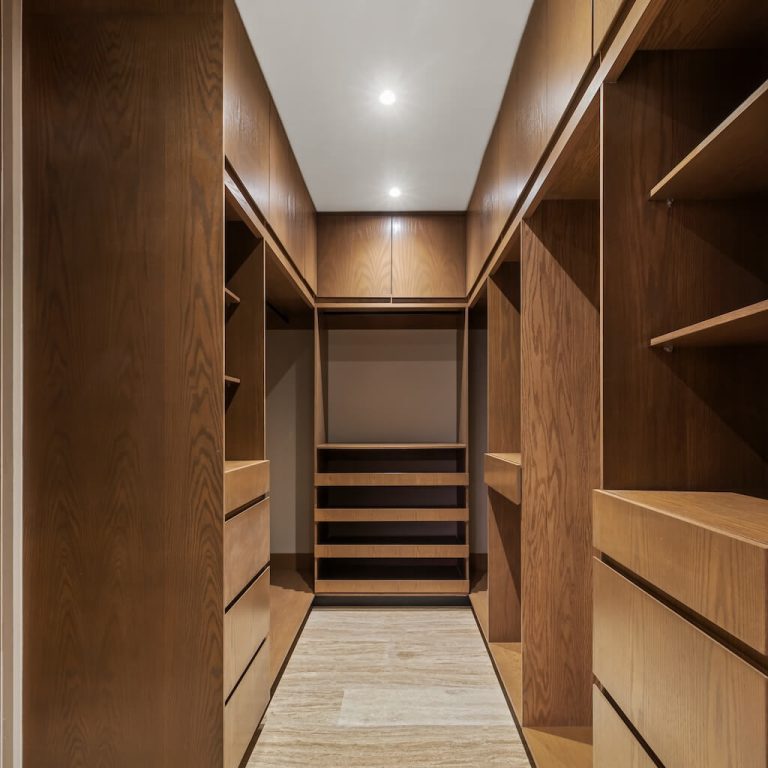 Casa Granito 53: Residencia contemporánea en Zibatá por Grupo Hersa