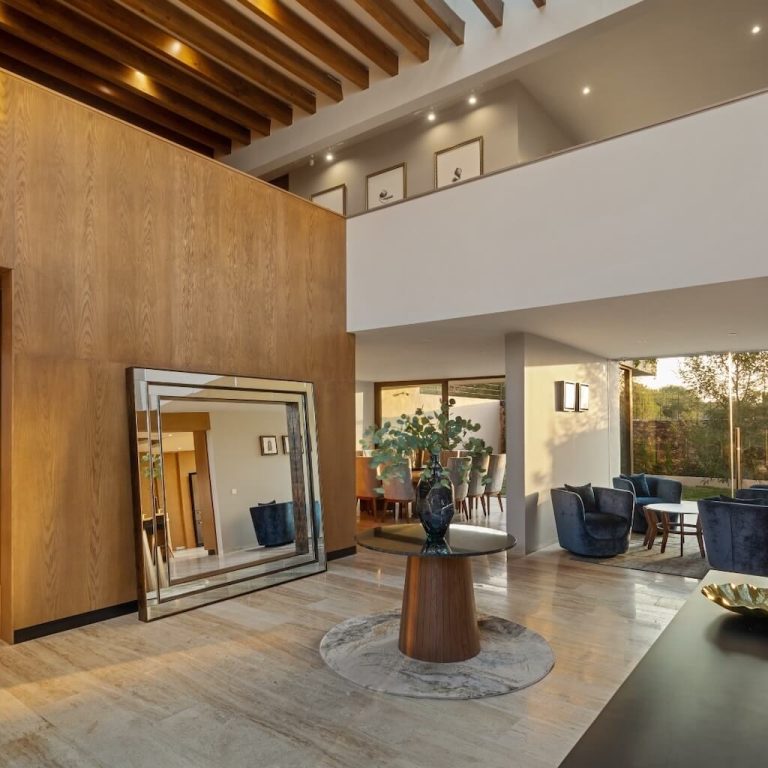 Casa Granito 53: Residencia contemporánea en Zibatá por Grupo Hersa