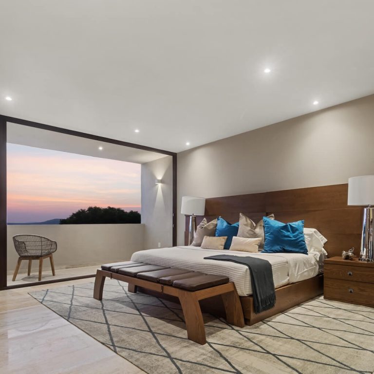 Casa Granito 53: Residencia contemporánea en Zibatá por Grupo Hersa