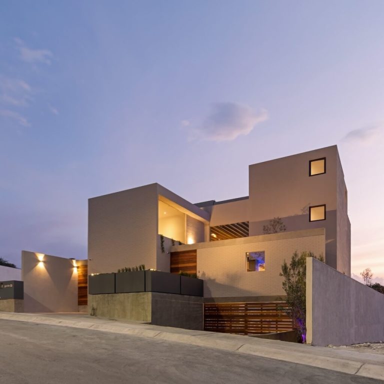 Casa Granito 53: Residencia contemporánea en Zibatá por Grupo Hersa
