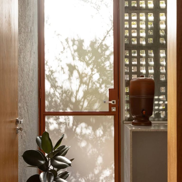 Casa Grota por Esquadra Arquitetos (14)