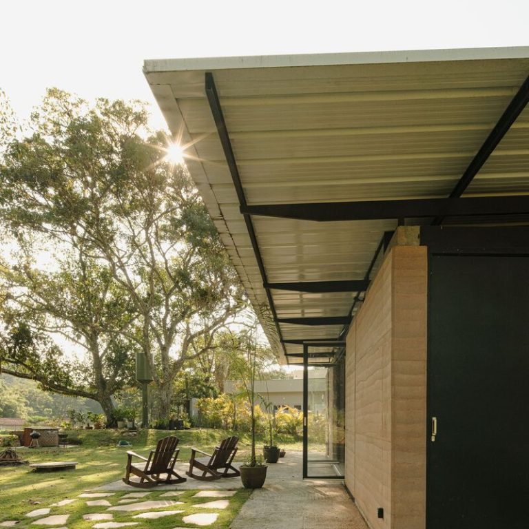 Casa Guararema en Brasil por Terra e Tuma Arquitetos Associados - Fotografía de Arquitectura - El Arqui MX