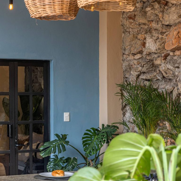 Casa Hogar Azul en Yucatán por V+A Arquitectura - Fotografía de Arquitectura - El Arqui MX