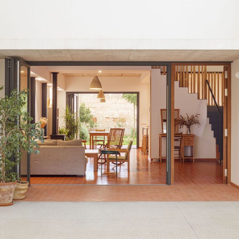 Casa Julià Oriola en España por Estudi E. Torres Pujol - Fotografía de Arquitectura - El Arqui MX