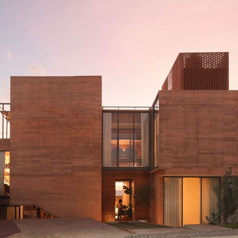 Casa Juriquilla: Arquitectura contemporánea y sostenibilidad por Estudio Mero