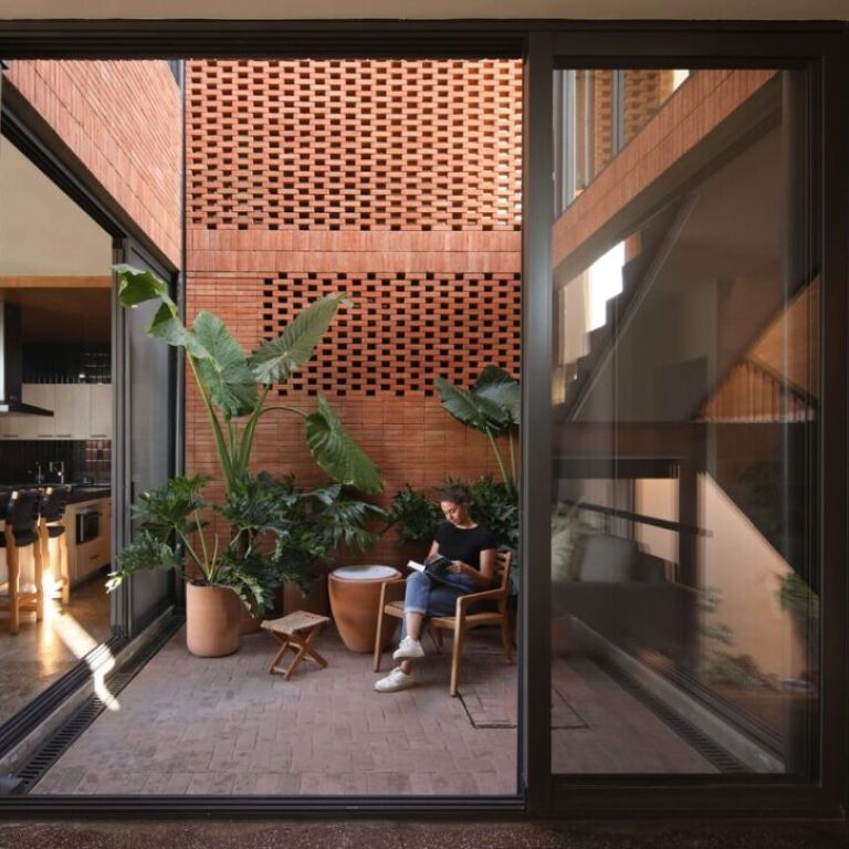 Casa Juriquilla: Arquitectura contemporánea y sostenibilidad por Estudio Mero