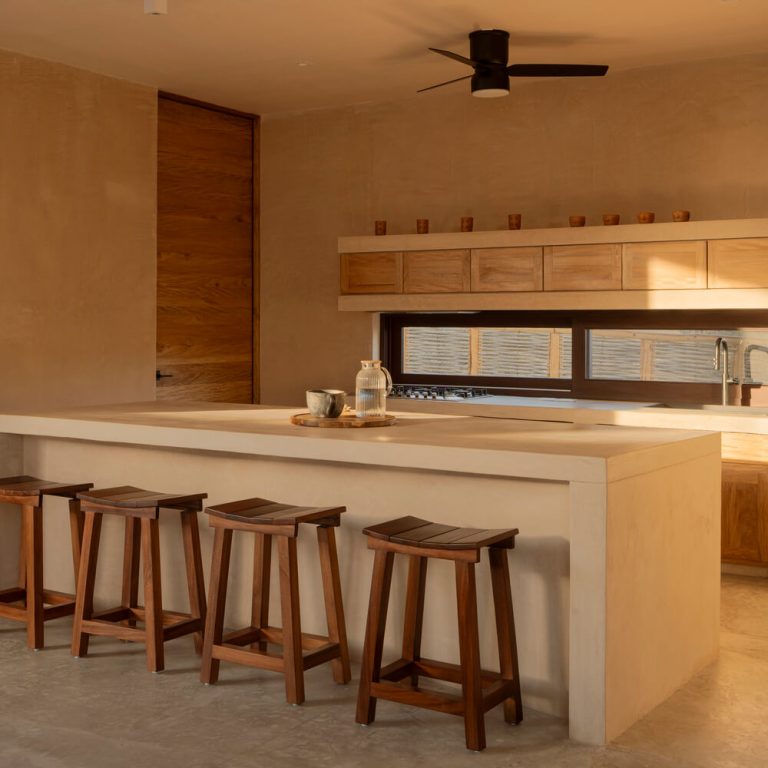 Patio y terrazas de Casa Ka'anche en Todos Santos