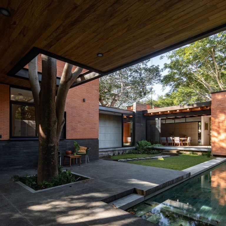 Casa Keita en Colima por Di Frenna Arquitectos