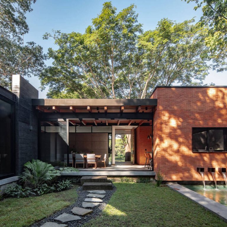 Casa Keita en Colima por Di Frenna Arquitectos