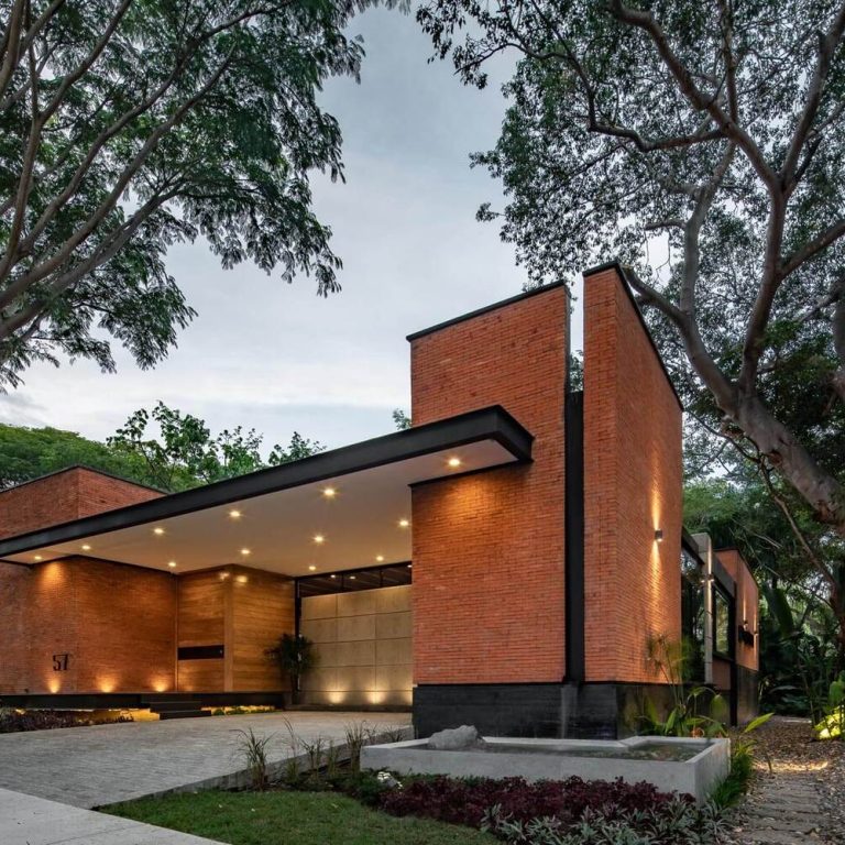 Casa Keita en Colima por Di Frenna Arquitectos