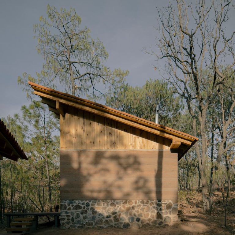 Casa La Luciérnaga en Jalisco por Uno más uno y Moro Taller Arquitectura - Fotografía de Arquitectura - El Arqui MX