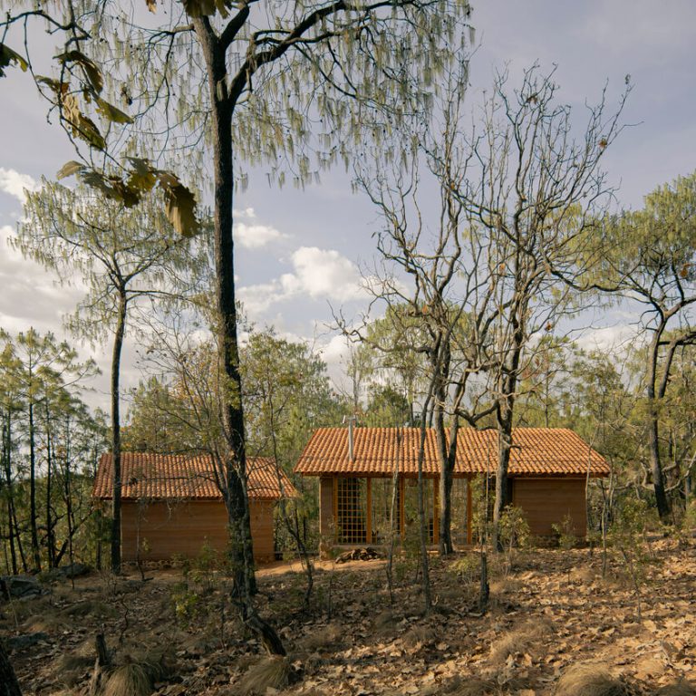 Casa La Luciérnaga en Jalisco por Uno más uno y Moro Taller Arquitectura - Fotografía de Arquitectura - El Arqui MX