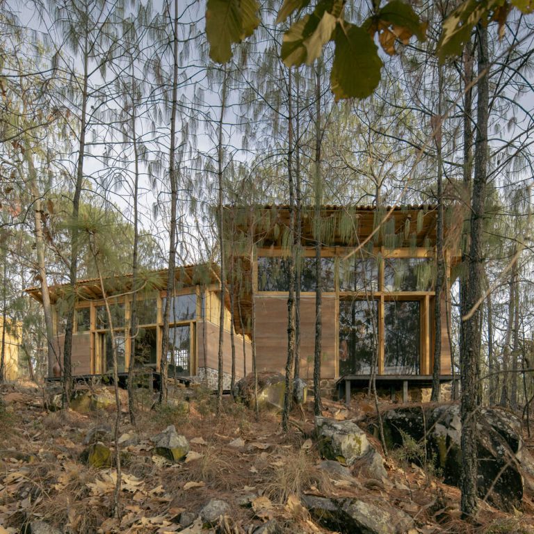 Casa La Luciérnaga en Jalisco por Uno más uno y Moro Taller Arquitectura - Fotografía de Arquitectura - El Arqui MX