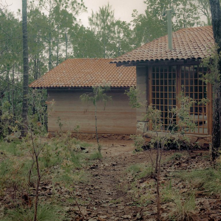 Casa La Luciérnaga en Jalisco por Uno más uno y Moro Taller Arquitectura - Fotografía de Arquitectura - El Arqui MX