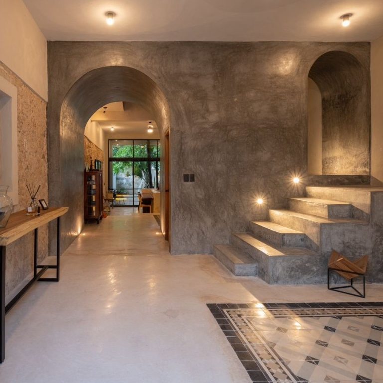 Casa La Negra en Mérida: Rehabilitación con Cemento Pigmentado | Quinto Distrito Arquitectura