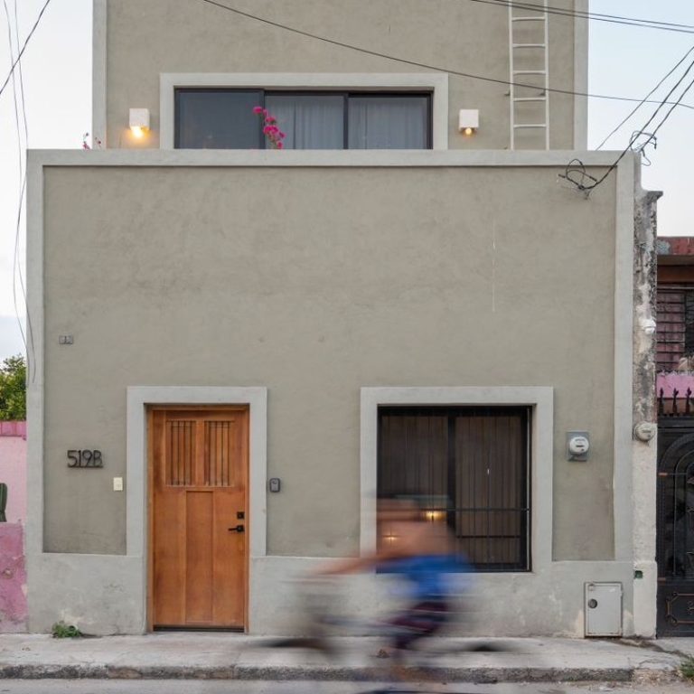 Casa La Negra en Mérida: Rehabilitación con Cemento Pigmentado | Quinto Distrito Arquitectura