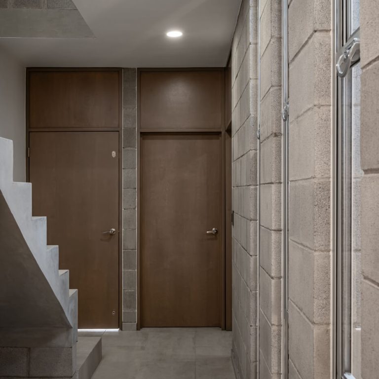 Casa Lauro en Baja California por ROOF Proyectos y Construcción