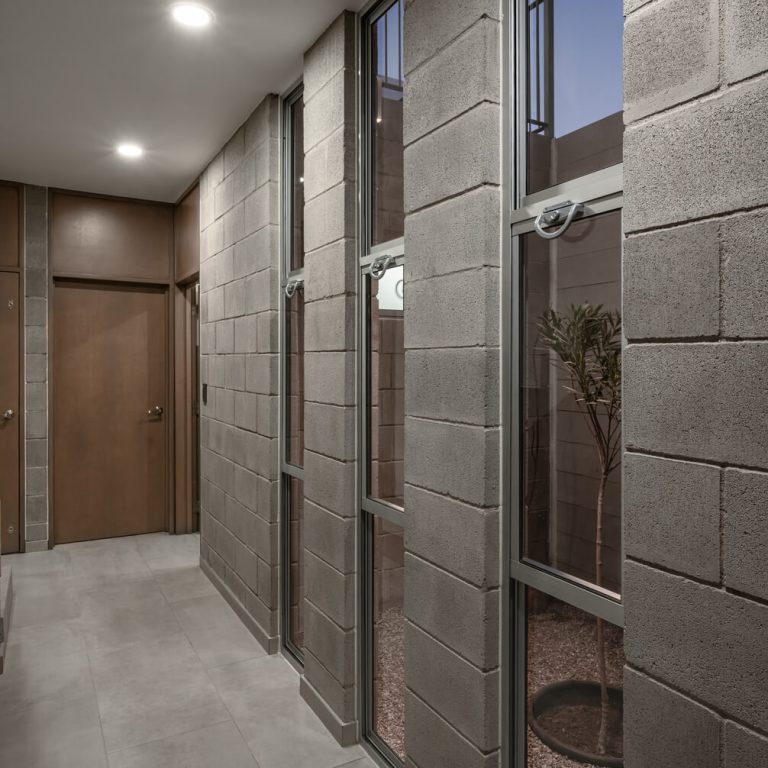 Casa Lauro en Baja California por ROOF Proyectos y Construcción