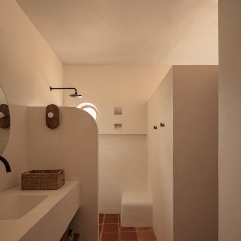 Casa Liquen por Fino Lozano + Pragma Estudio