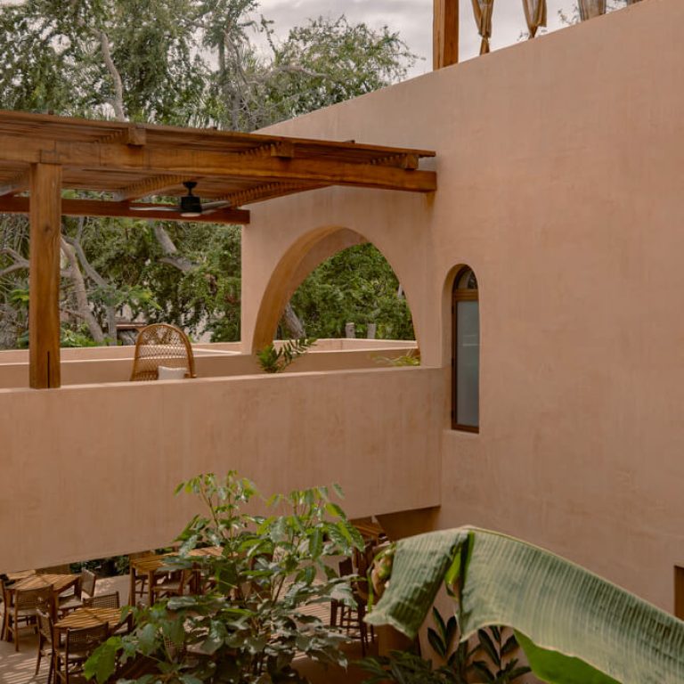 Casa Liquen por Fino Lozano + Pragma Estudio