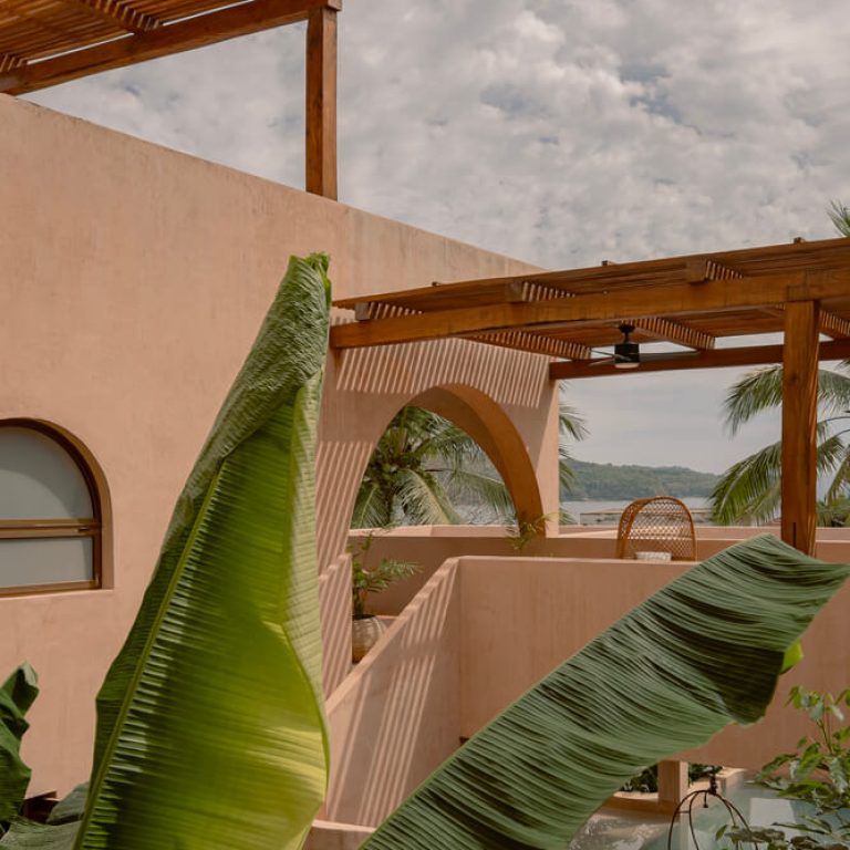 Casa Liquen por Fino Lozano + Pragma Estudio