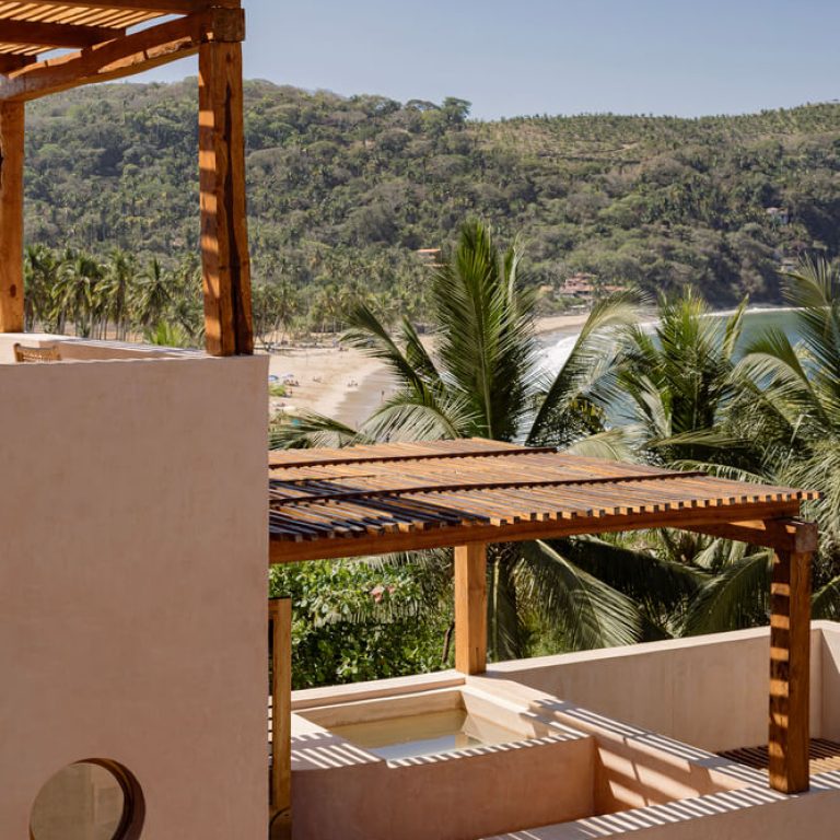 Casa Liquen por Fino Lozano + Pragma Estudio