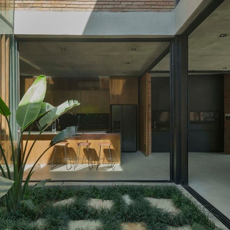 Casa ME en Paraguay