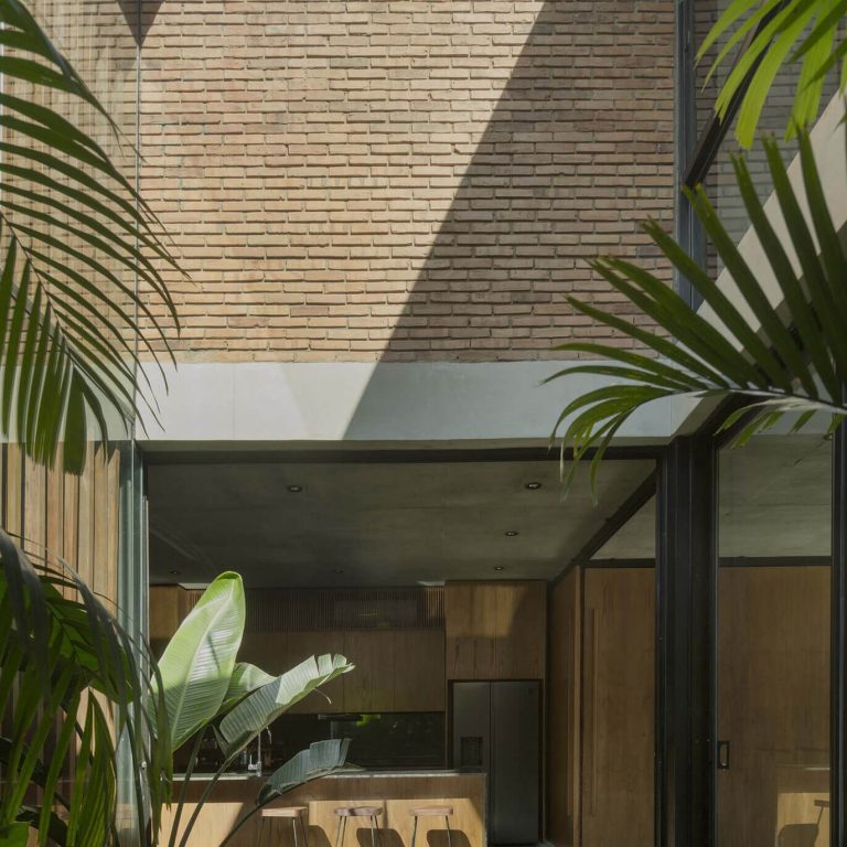 Casa ME en Paraguay
