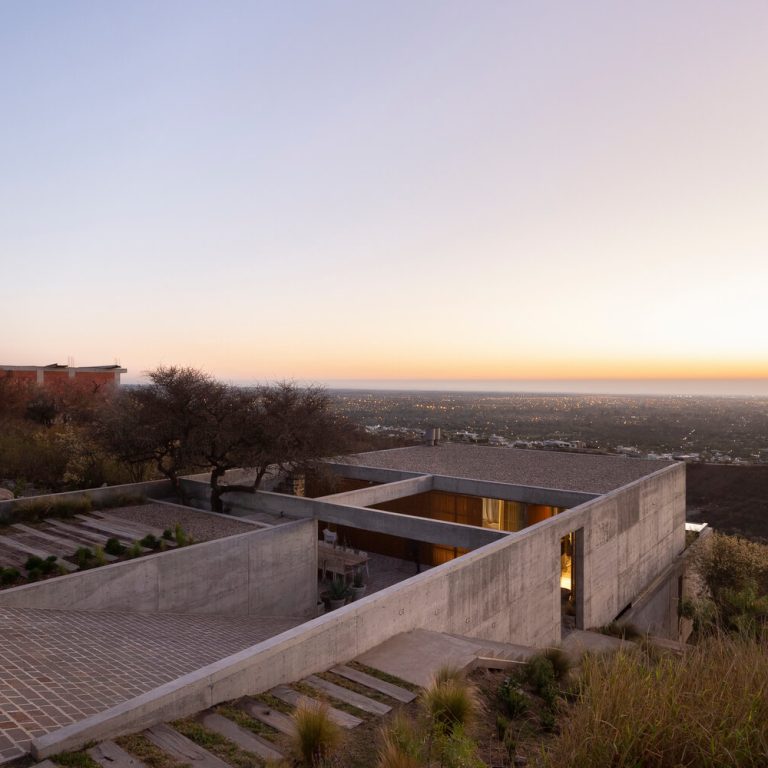 Casa MP en Argentina por Gastón Sironi + Valentina Machado - Fotografía de Arquitectura