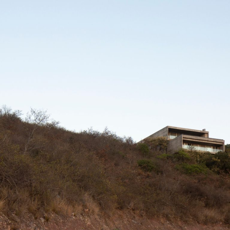 Casa MP en Argentina por Gastón Sironi + Valentina Machado - Fotografía de Arquitectura