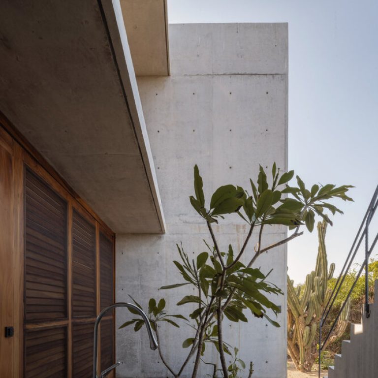 Casa Macahuite integrada al paisaje de Puerto Escondido