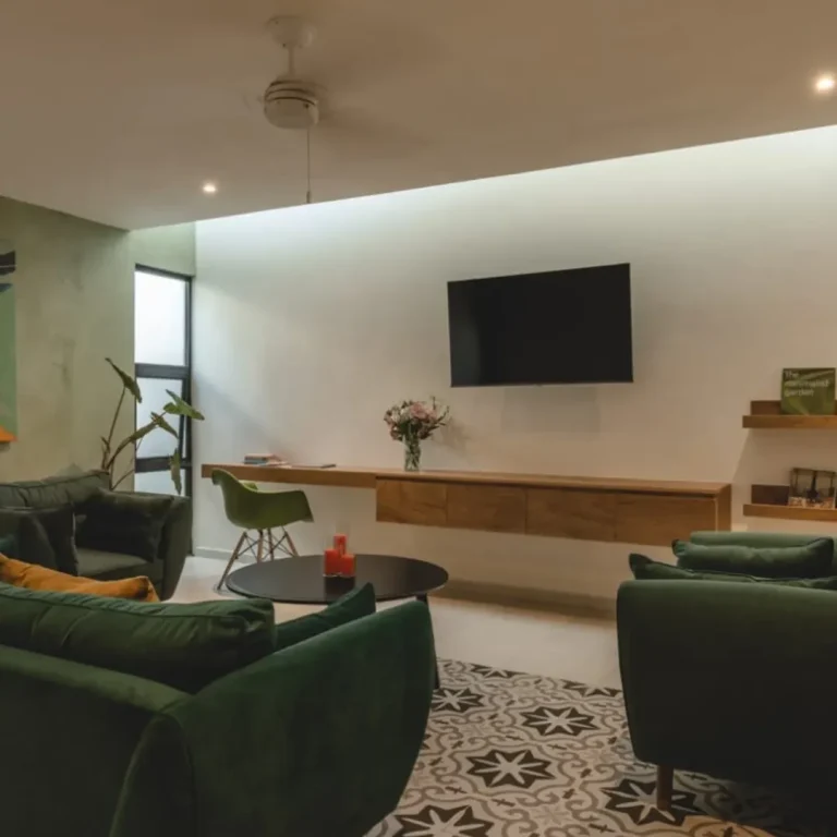 Casa Mikelin: Arquitectura Contemporánea y Chukum en Mérida