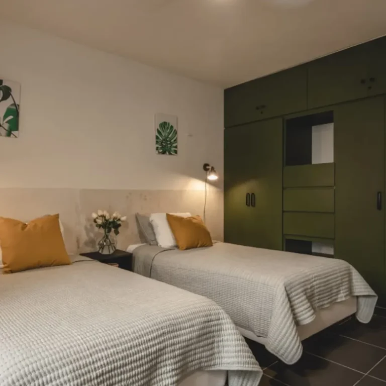 Casa Mikelin: Arquitectura Contemporánea y Chukum en Mérida
