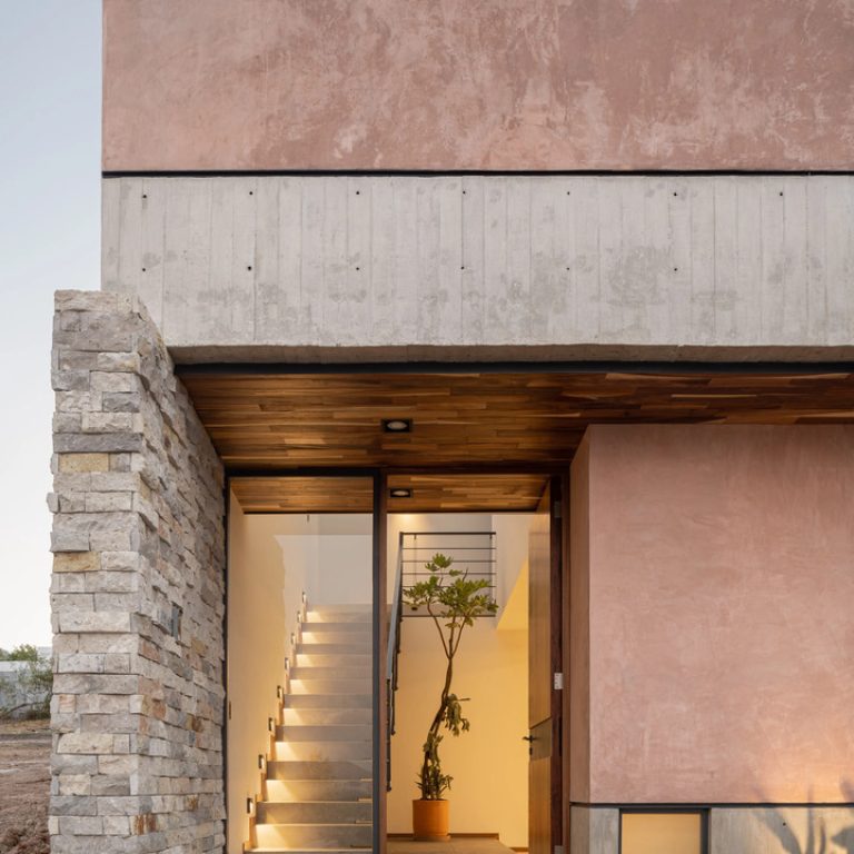 Casa Monolito en Michoacán por Infante Arquitectos - Fotografía de Arquitectura - El Arqui MX