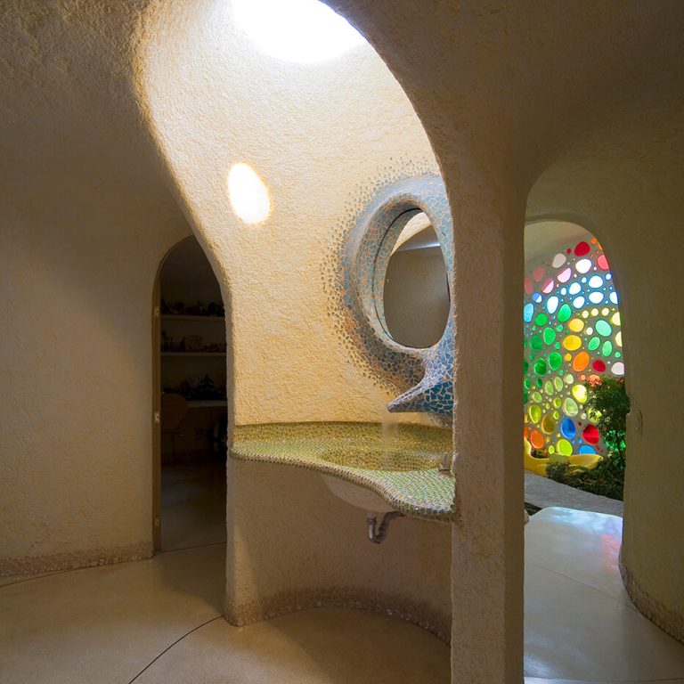 Casa Nautilus en Edo. México por Javier Senosiain - Fotografía de Arquitectura - El Arqui MX