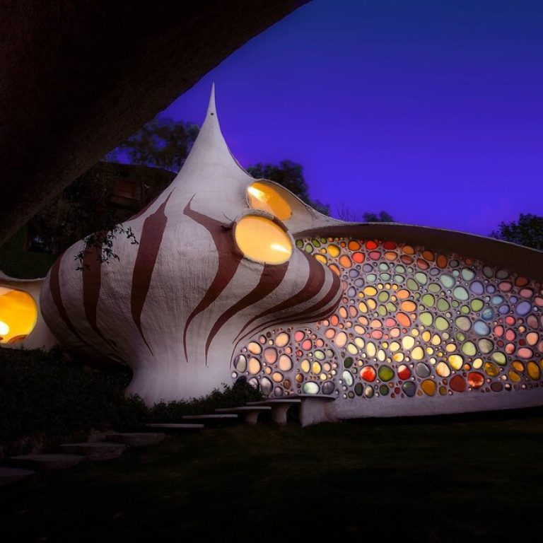 Casa Nautilus en Edo. México por Javier Senosiain - Fotografía de Arquitectura - El Arqui MX