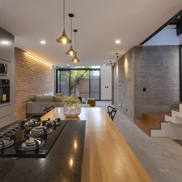 Casa Nogal en Aguascalientes por 11:11 arquitectos