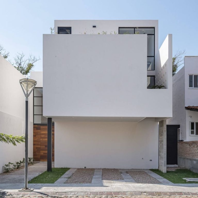 Casa Nogal en Aguascalientes por 11:11 arquitectos