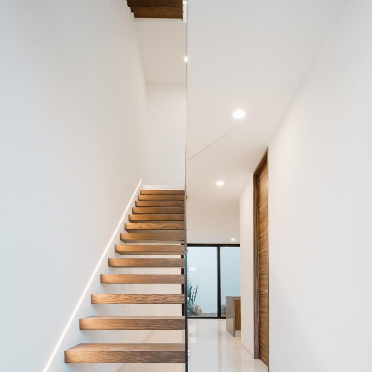 Casa OM-6177 en Jalisco por BLENDING DOTS arquitectos: Una obra maestra