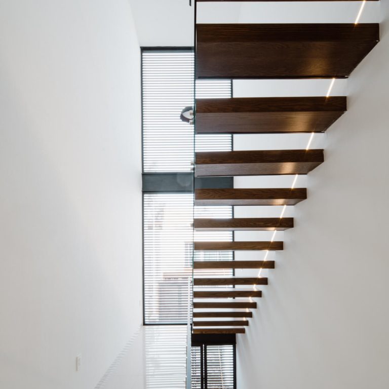 Casa OM-6177 en Jalisco por BLENDING DOTS arquitectos: Una obra maestra