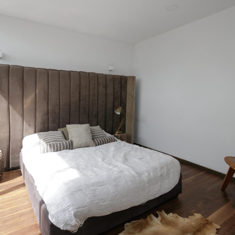 Casa Once por Espacio 18 Arquitectura & Plus Cueto Arquitectura